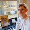Sylvain Carpentier in front of a keyboard